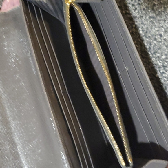 Fendi Envelope Continental Long Wallet - Picture 12 of 17